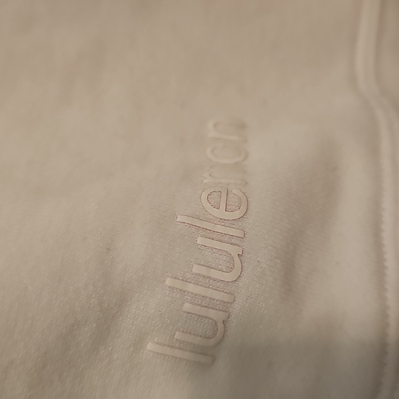 366. Lululemon Oversized Graphic Sweatshirt - Picture 6 of 6